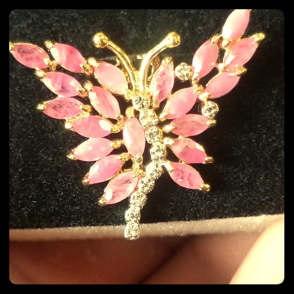 18k Butterfly shaped necklace Ruby's and diamonds